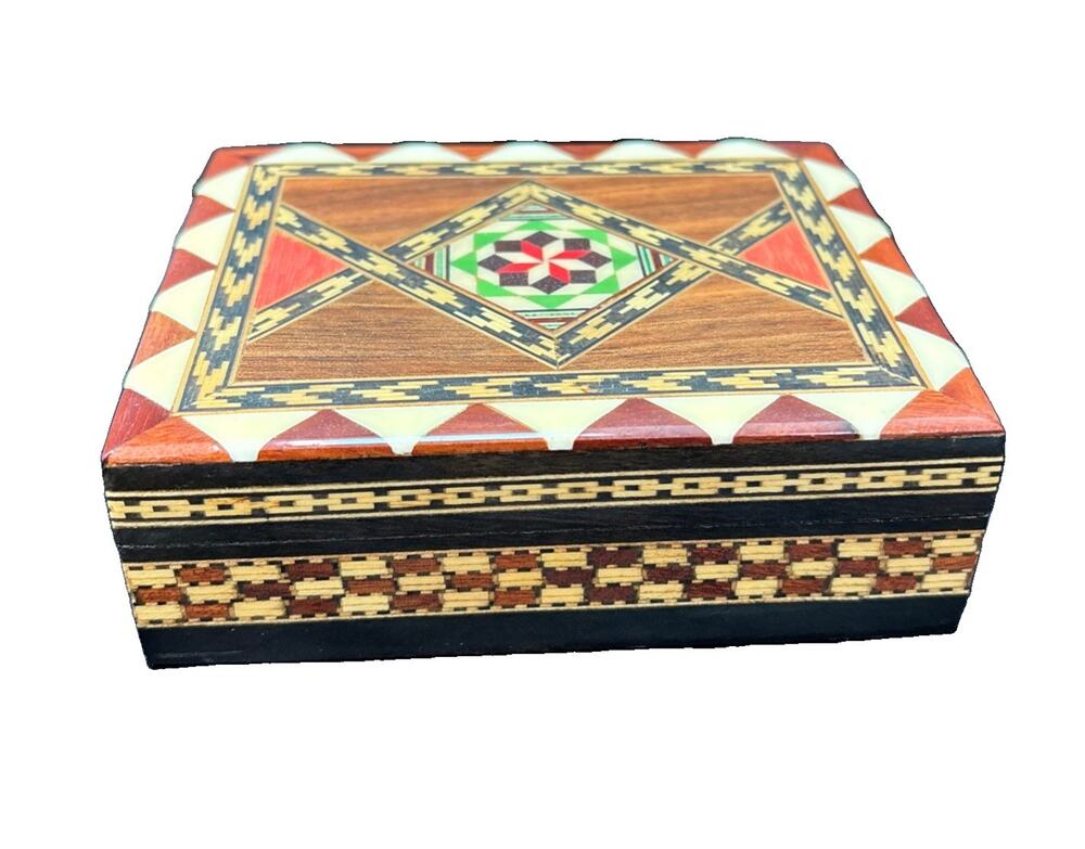 Vtg Granada Spain Moorish Marquetry Wood Box Hand Made Artisan Inlay Box 4.5”